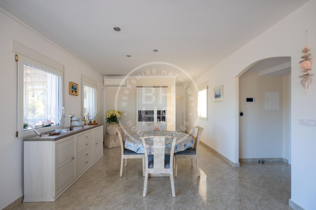 xlarge_CBNAAP330_5594_V0_0B77