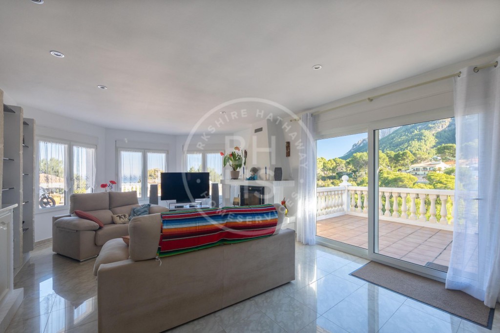 xlarge_CBNAAP330_5595_V0_8BB2