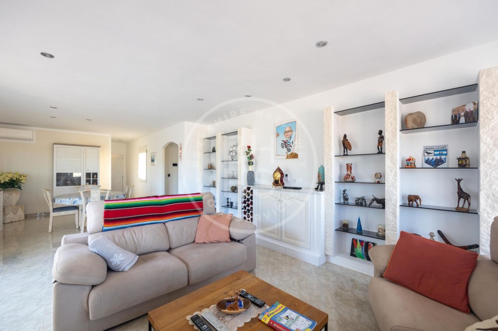 xlarge_CBNAAP330_5599_V0_14EC