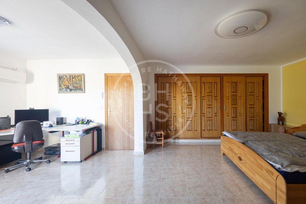 xlarge_CBNAAP330_5610_V0_D9BC