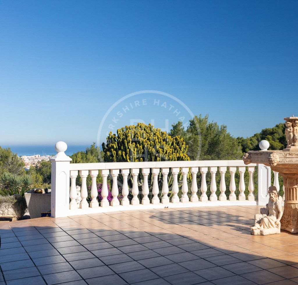 xlarge_CBNAAP330_5616_V0_95ED