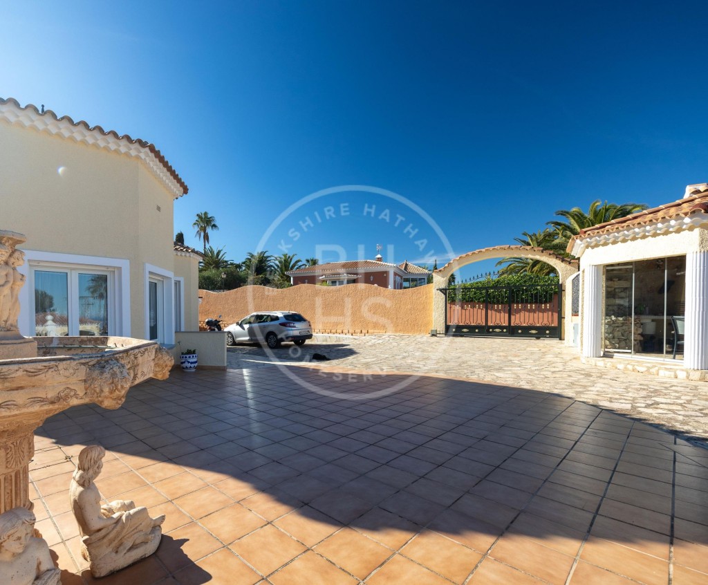 xlarge_CBNAAP330_5617_V0_AFA0