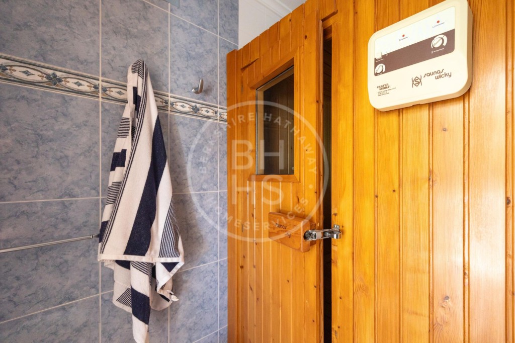 xlarge_CBNAAP330_5624_V0_3976