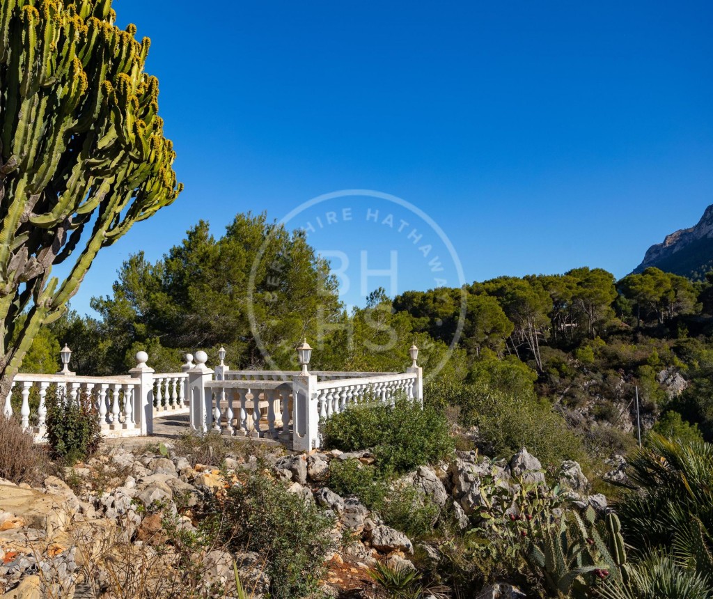 xlarge_CBNAAP330_5626_V0_A1AB