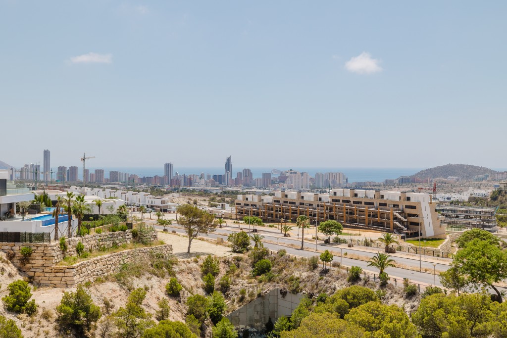 xlarge_CBNAAP1040_41043_V0_3F2A