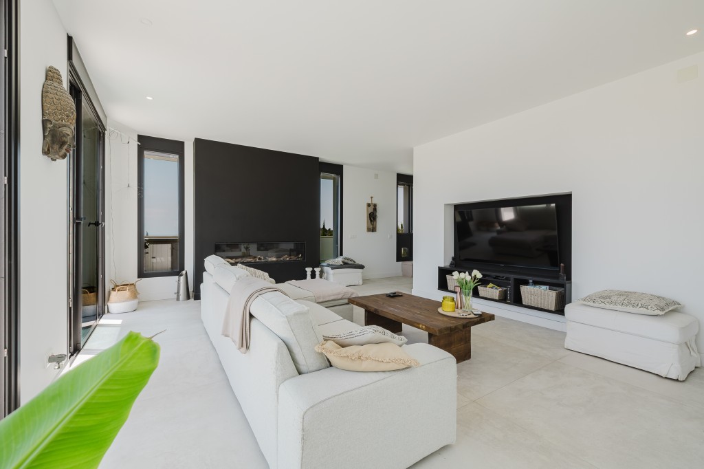 xlarge_CBNAAP1040_41050_V0_8B7D