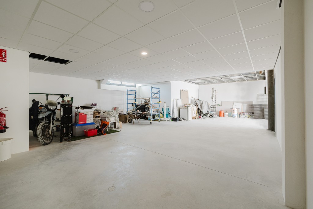 xlarge_CBNAAP1040_41065_V0_4FA4