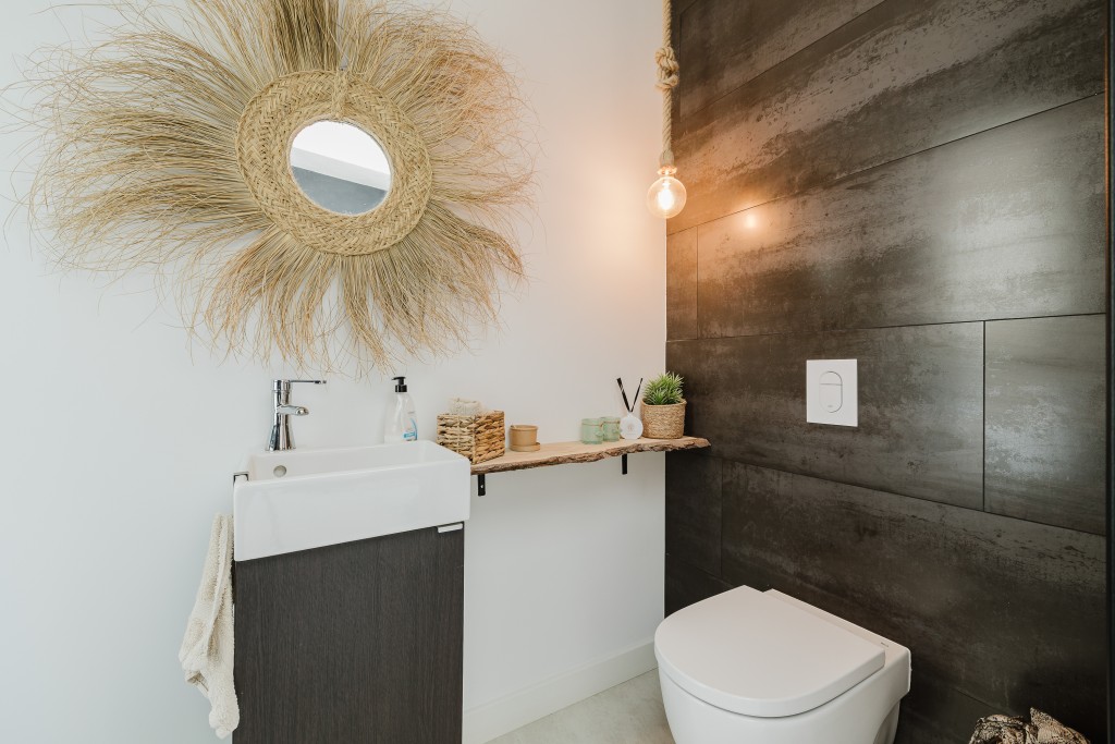 xlarge_CBNAAP1040_41077_V0_BC77