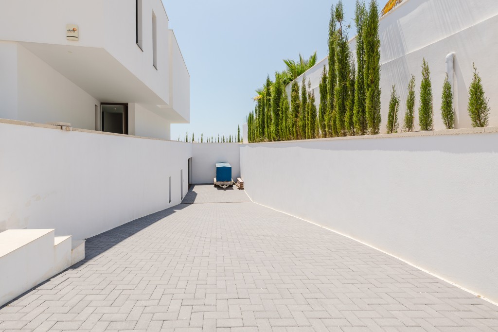 xlarge_CBNAAP1040_41079_V0_3F66