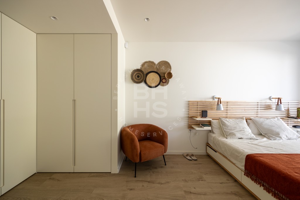 xlarge_CBNAAP1081_23803_V0_DB72