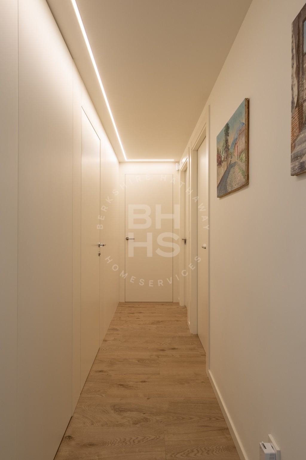 xlarge_CBNAAP1081_23819_V0_70FE