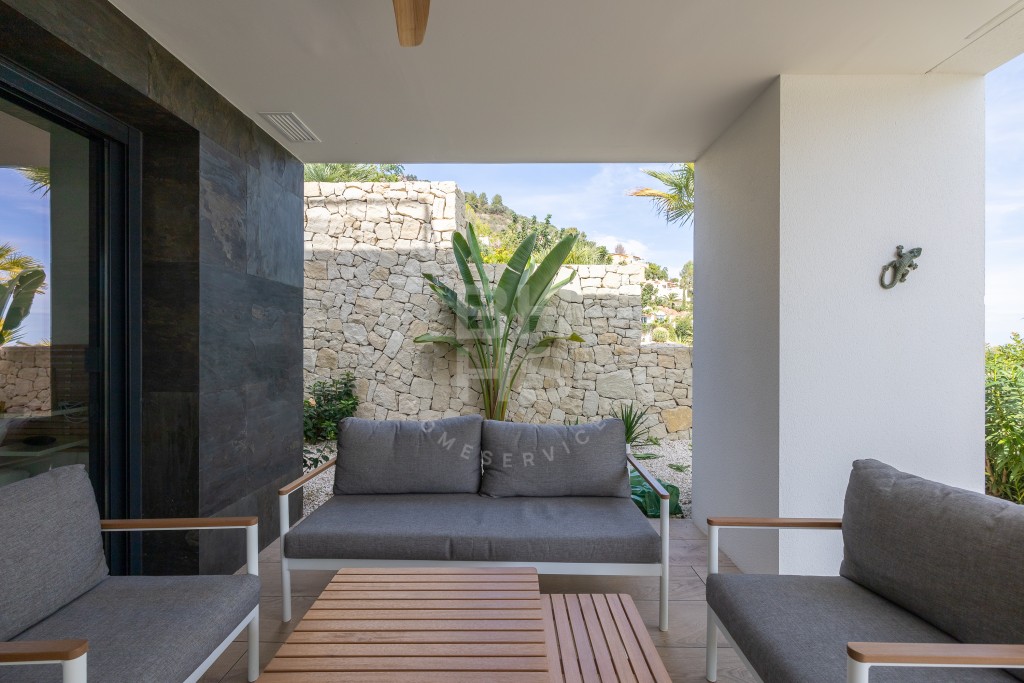 xlarge_CBNAAP1081_23824_V0_9D91