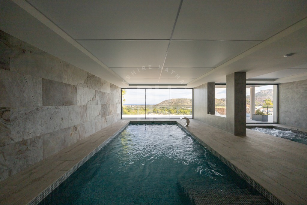 xlarge_CBNAAP1081_23838_V0_B596