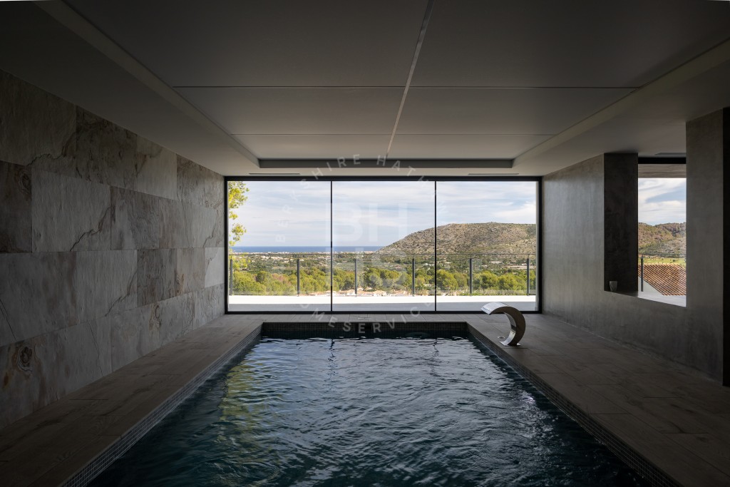 xlarge_CBNAAP1081_23839_V0_8A68