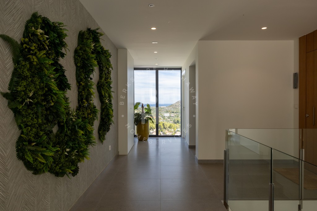 xlarge_CBNAAP1081_23843_V0_2C43