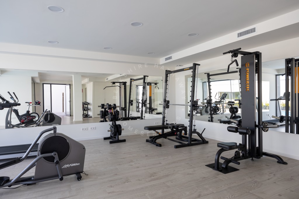 xlarge_CBNAAP1081_23847_V0_5524