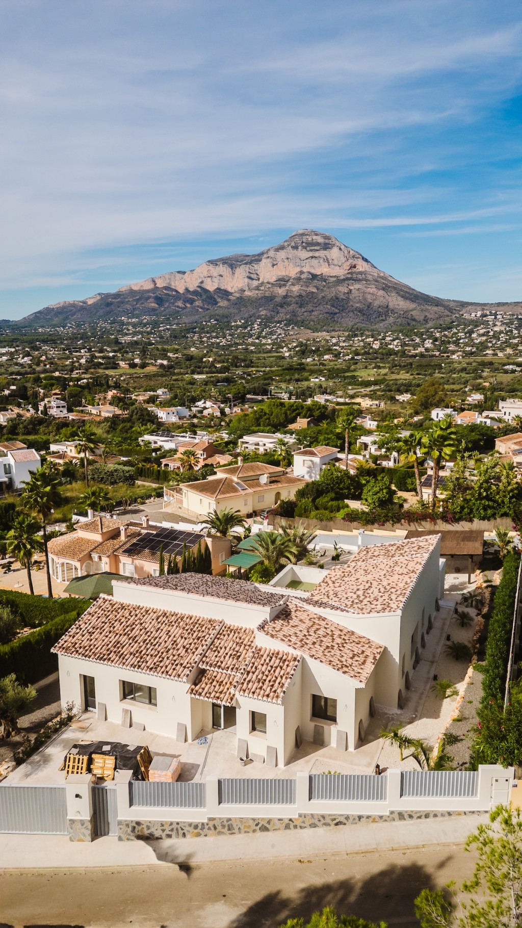 xlarge_CBNAAP1370_49933_V0_27A7