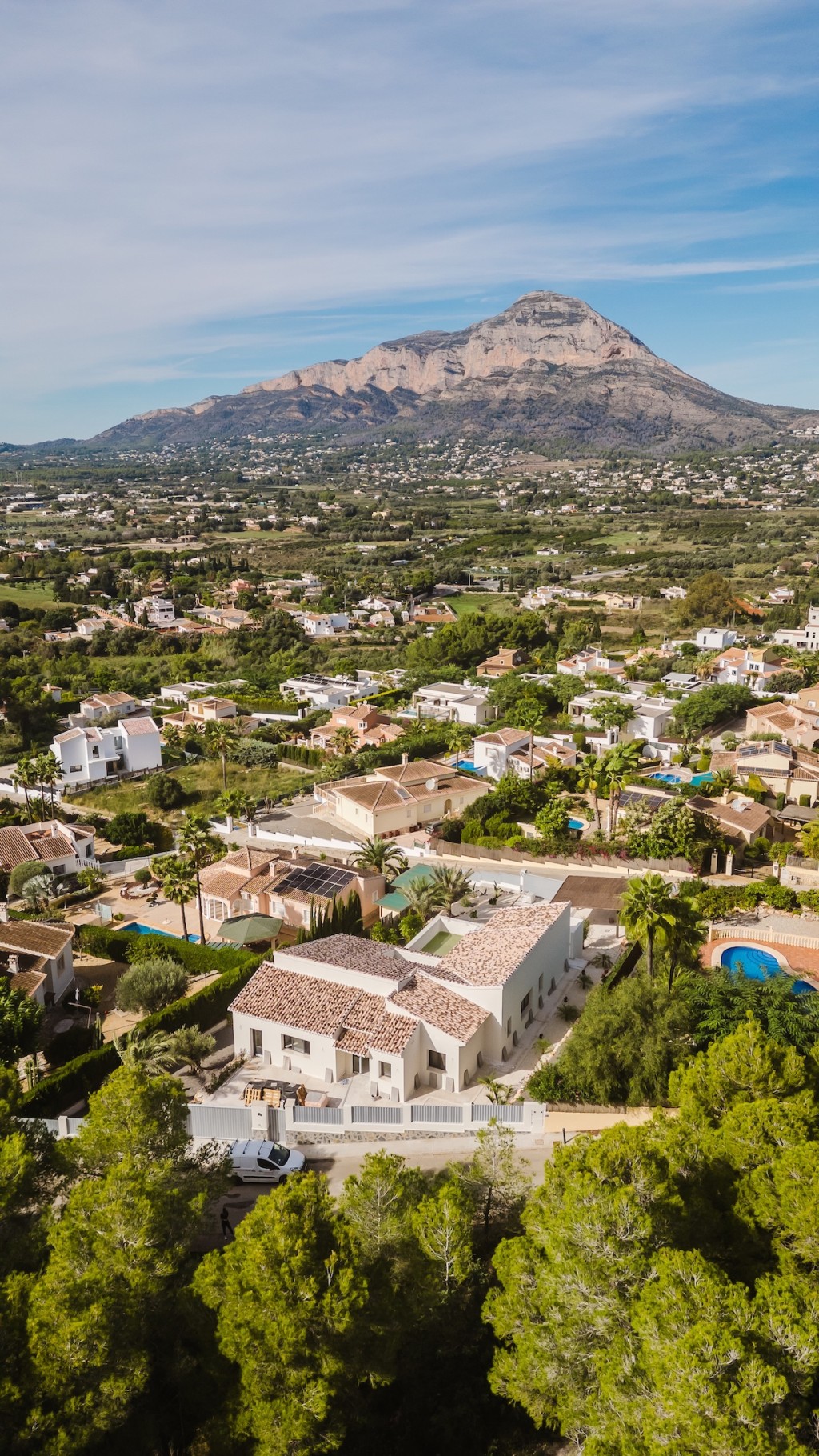 xlarge_CBNAAP1370_49934_V0_AFF4