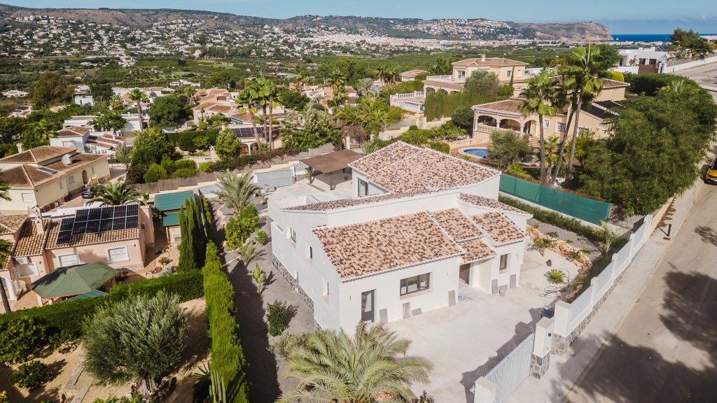 xlarge_CBNAAP1370_49937_V0_1058