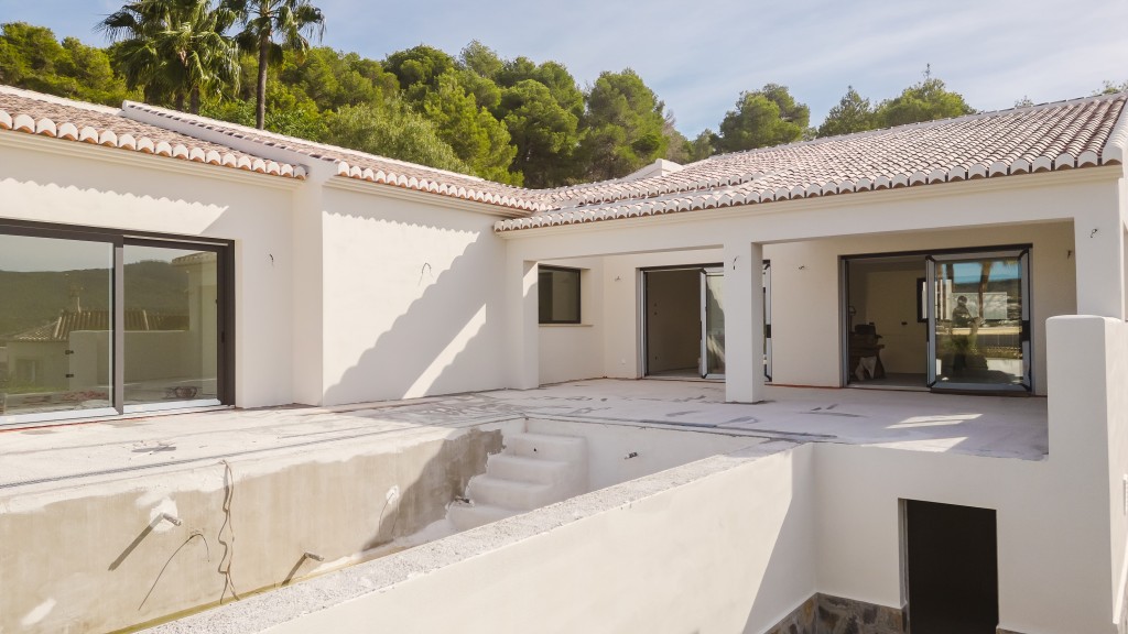 xlarge_CBNAAP1370_49941_V0_AD62