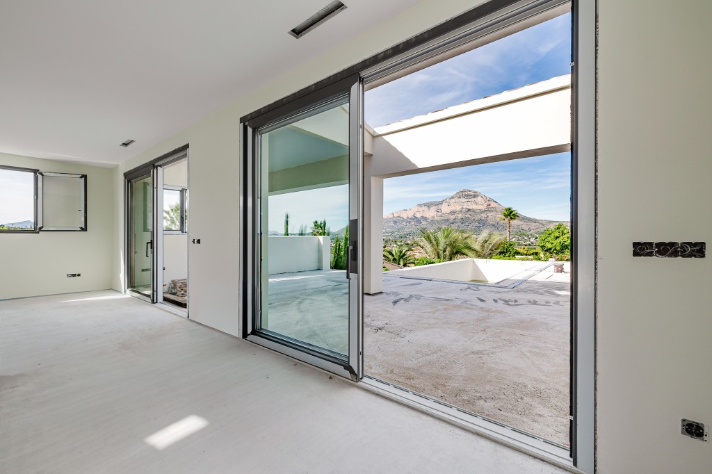 xlarge_CBNAAP1370_49942_V0_5FBC