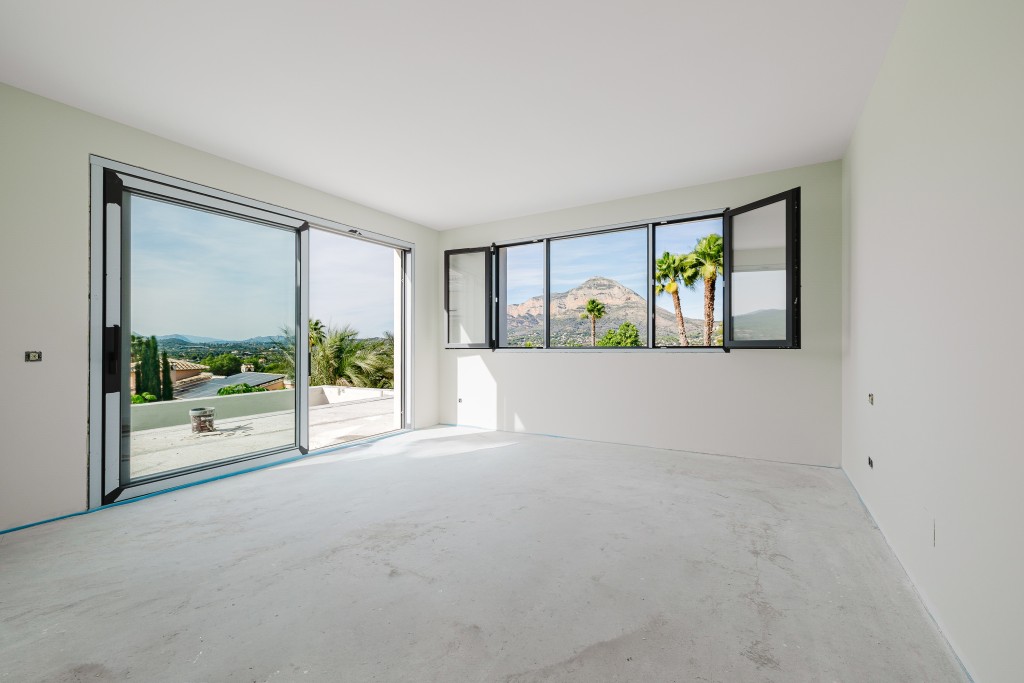 xlarge_CBNAAP1370_49947_V0_958A