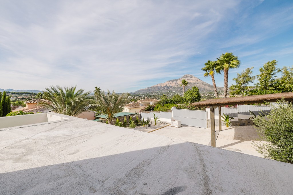 xlarge_CBNAAP1370_49948_V0_0BEA