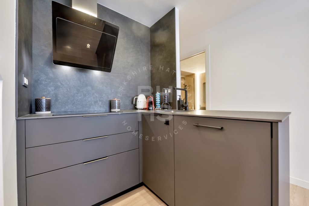 xlarge_CBNAAP1444_35382_V0_D69F