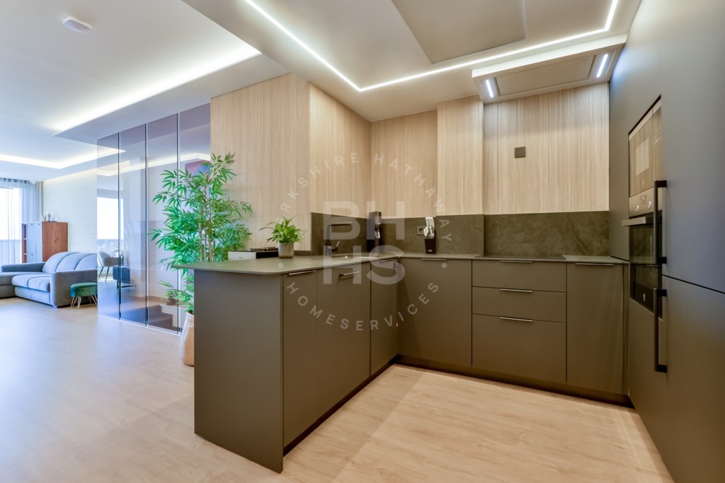 xlarge_CBNAAP1444_35394_V0_CCC4