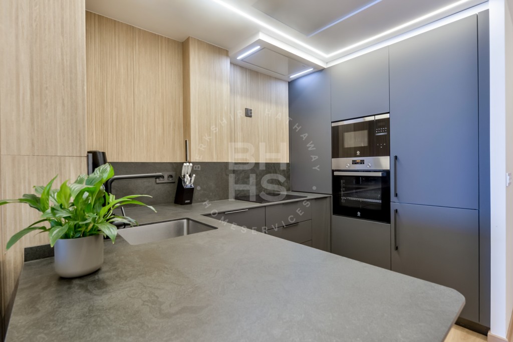 xlarge_CBNAAP1444_35400_V0_2BCE