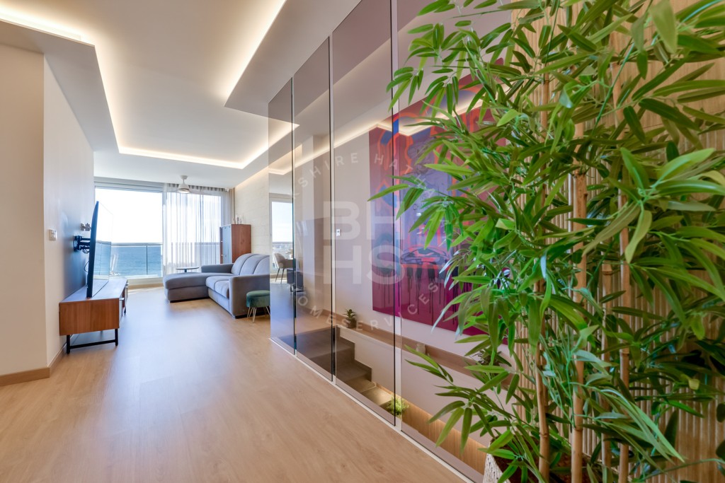 xlarge_CBNAAP1444_35402_V0_3E43