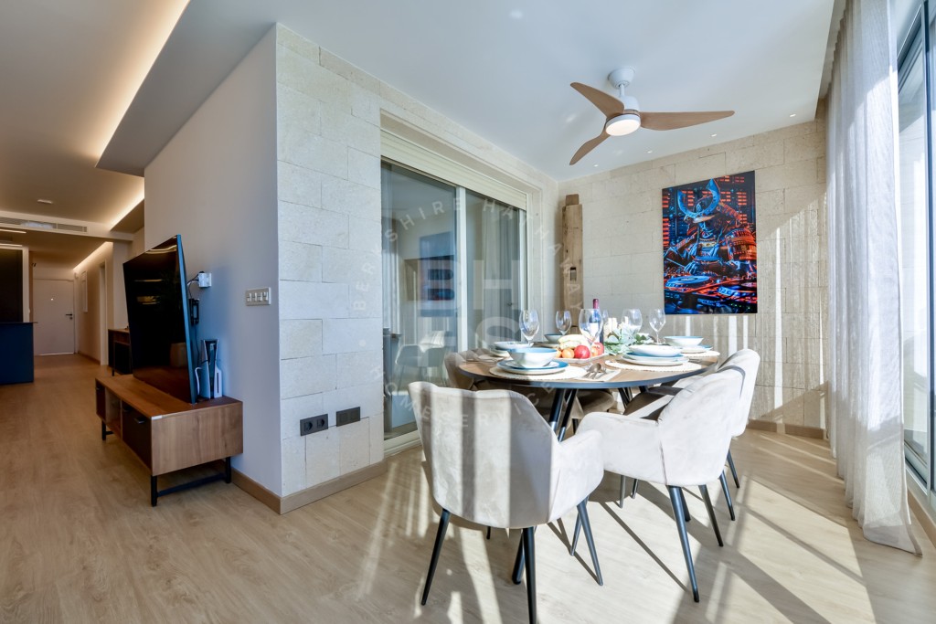 xlarge_CBNAAP1444_35411_V0_0F42