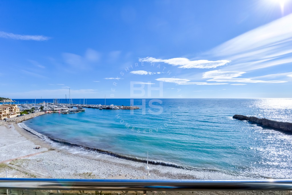 xlarge_CBNAAP1444_35420_V0_95BC