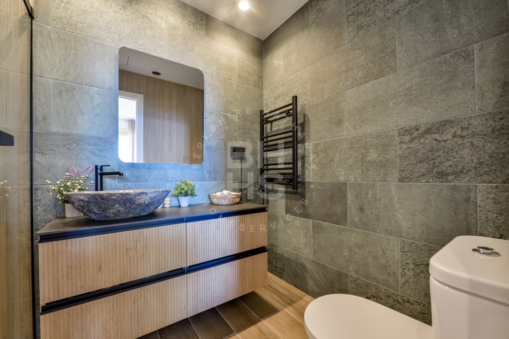 xlarge_CBNAAP1444_35424_V0_ECE7