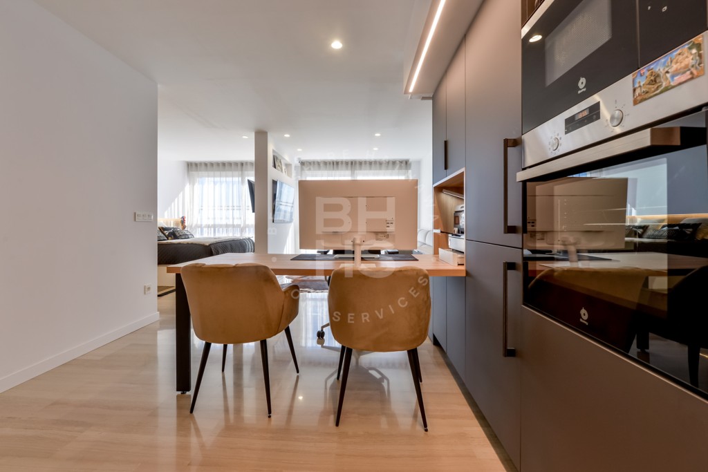 xlarge_CBNAAP1444_35434_V0_C9F3