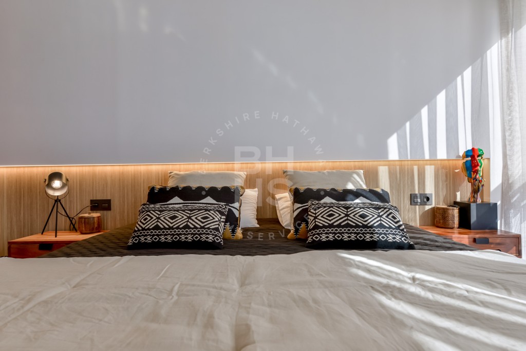 xlarge_CBNAAP1444_35443_V0_9B54