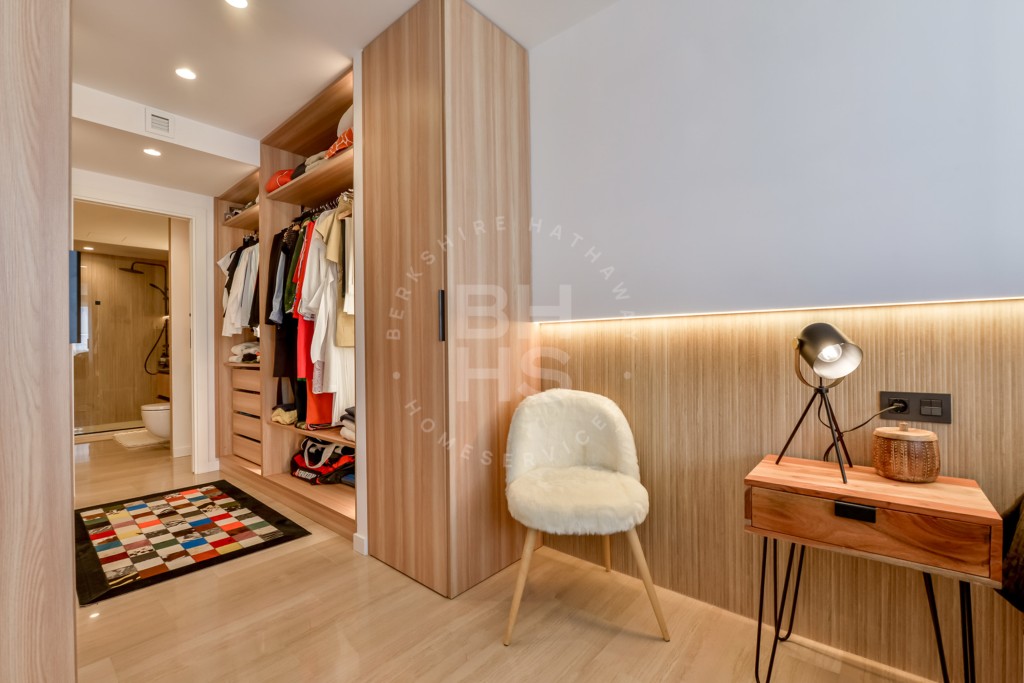 xlarge_CBNAAP1444_35445_V0_3D13