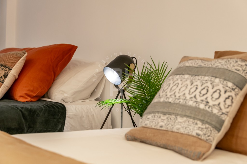 xlarge_CBNAAP1444_35458_V0_ACB4