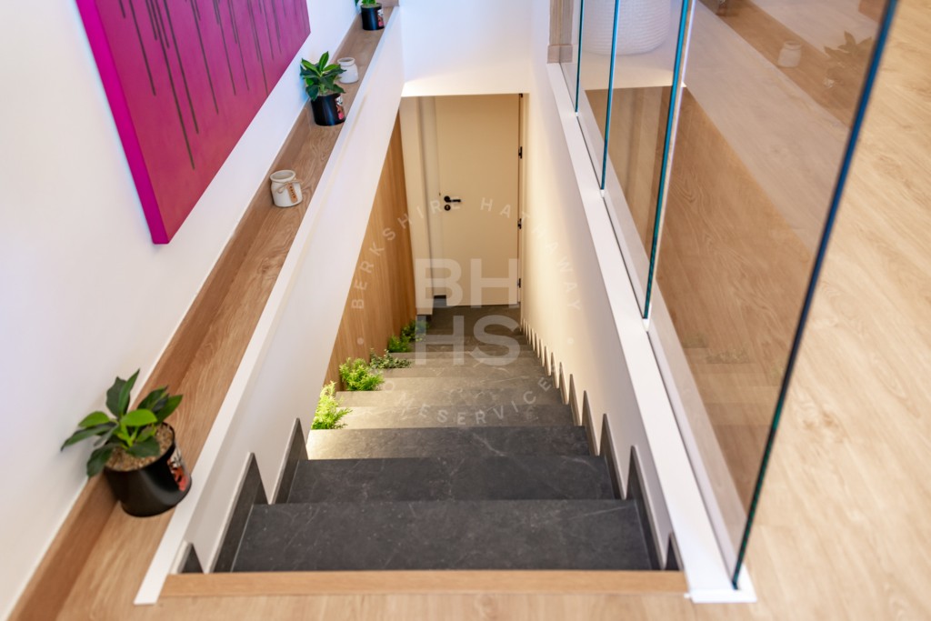 xlarge_CBNAAP1444_35465_V0_7708