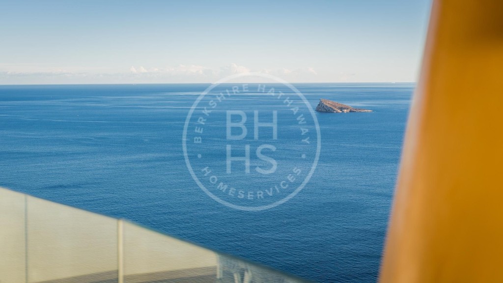 xlarge_CBNAAP1608_40670_V0_B77D