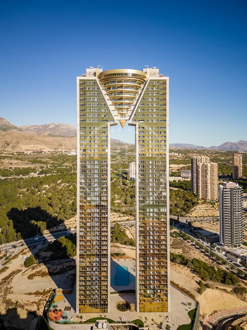 xlarge_CBNAAP1608_40691_V0_B792