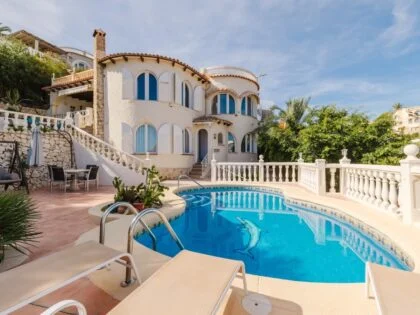 Impresionante villa con vistas al mar en Calpe Maryvilla - Donde el Mediterráneo se encuentra con el cielo