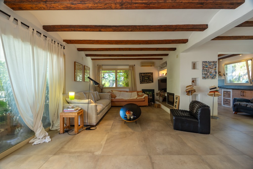 xlarge_CBNAAP1846_51364_V0_3E55