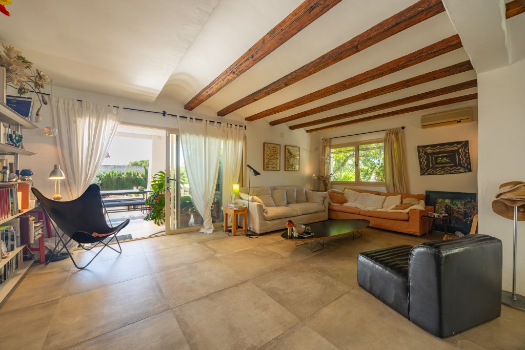 xlarge_CBNAAP1846_51365_V0_6BC3