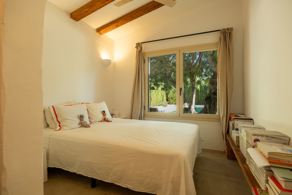 xlarge_CBNAAP1846_51378_V0_3AE0