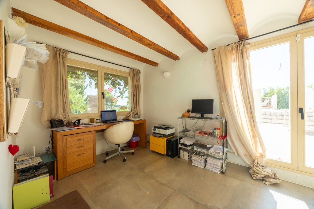 xlarge_CBNAAP1846_51384_V0_4A76