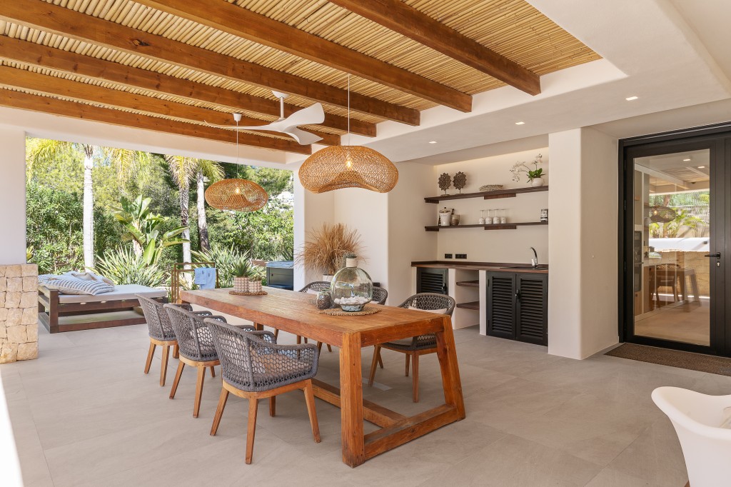 xlarge_CBNAAP1848_50028_V0_64A4