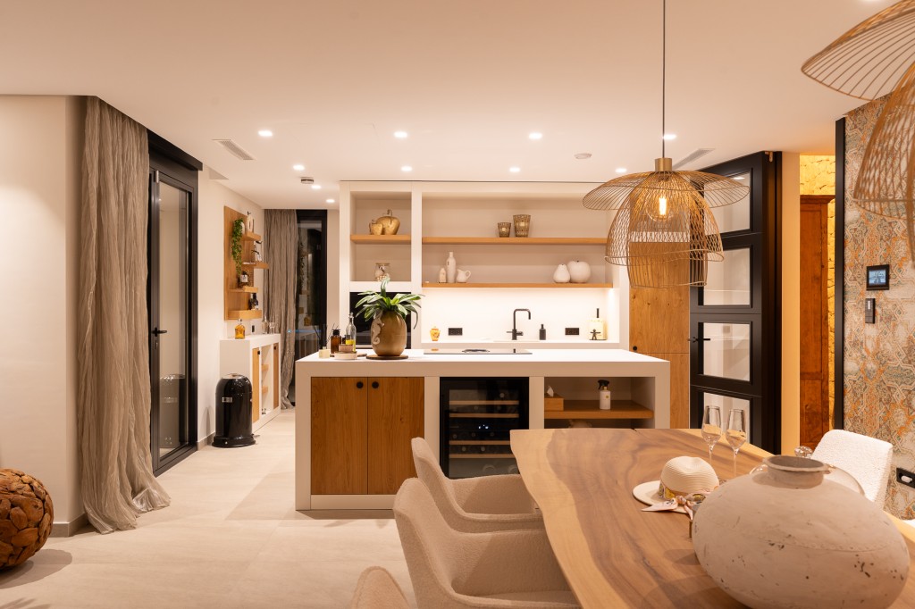 xlarge_CBNAAP1848_50030_V0_D1EA