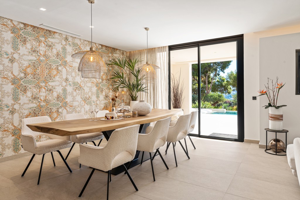 xlarge_CBNAAP1848_50032_V0_BC31