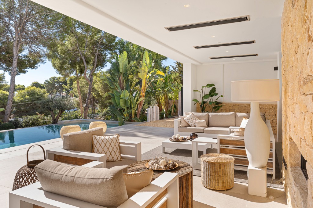 xlarge_CBNAAP1848_50036_V0_184C